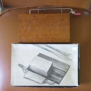 Vintage Giftwood Cheese Cutter in Original Box